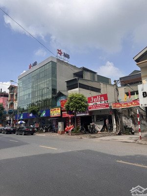 bán đất tặng nhà 3 tầng trung tâm trâu quỳ gia lâm ô tô vào nhà nhỉnh 11 tỷ 