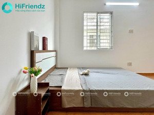 studio cửa sổ trời _ thang máy _ nội thất như hình gần đh rmit , đh ufm , đh tdt , khtn , sư phạm