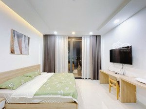 căn hộ ban công máy giặt riêng 40m2 ngay ngã tư bảy hiền quận tân bình