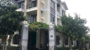 Cần bán gấp Biệt thự 179/68 Đặng Thùy Trâm, P. 13, Q. Bình Thạnh