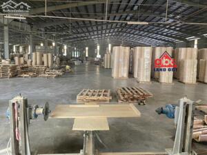 Cho thuê xưởng 3700m2 tại HỐ Nai 3, Trảng Bom, Đồng Nai, giá thuê 120tr/tháng.