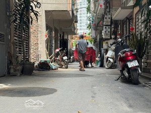 bán nhà thanh bình mỗ lao hà đông dt 31m x 5t x mt 3,3m giá 9,25 tỷ có thương lượng