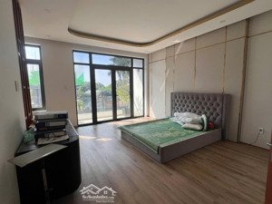dt40 nhà đẹp mặt tiền đường khu vip, tam bình ,thủ đức 158m, nhỉnh 18tỷ