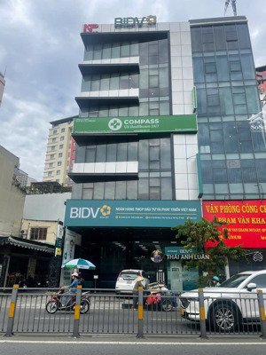 ngân hàng thuê 350tr/th. bán building mặt tiền tô hiến thành. 250m2 (10x25m) - hầm 8 tầng. 76 tỷ