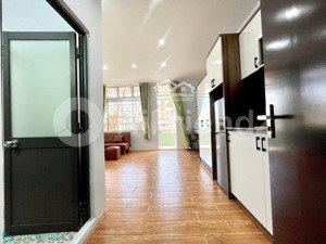studio trung tâm q5, 30m ban công rộng, máy giặt riêng, full nội thất cao cấp, không chung chủ