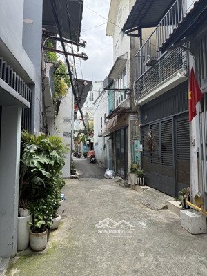 nhà 3 tầng 4.2 tỷ hẻm 95 lê văn lương, p.tân hưng q7 vào ở ngay