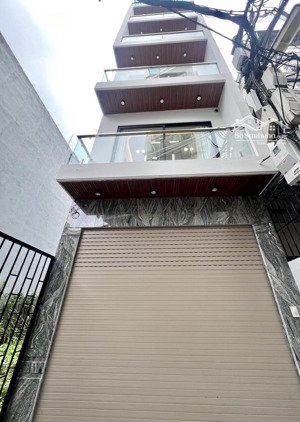 cần bán nhà trung tâm ngọc lâm . long biên khu trung tâm hiếm nha bán