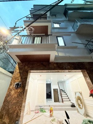 ccmn gần phố nhất hà nội - mặt ngõ kinh doanh - 10phòng khép kín