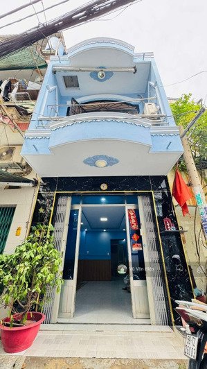 nhà mặt tiền bình phú quận 6, 2 tầng 3x10 bán nhanh 4.2 tỷ 2pn 2wc