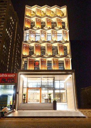 cho thuê nguyên căn mặt tiền tân cảng gần điện biên phủ quận bình thạnh