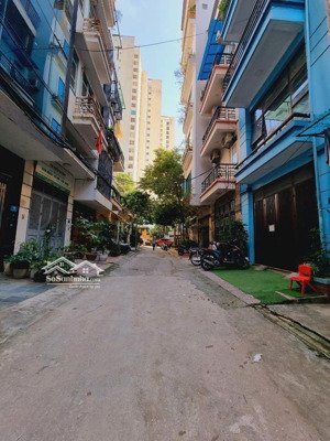 chính chủ chị hà gửi bán căn nhà -5 tầng đẳng cấp tại nghĩa đô, cầu giấy dt 44m giá 15,5 tỷ