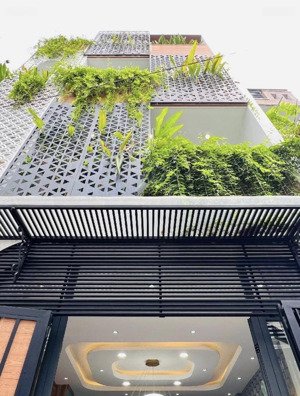 nhà đẹp gần sân bay, hẻm xe hơi 6m tại nhất chi mai, p.13, q.tân bình - sổ riêng 72m2 - giá 1 tỷ990