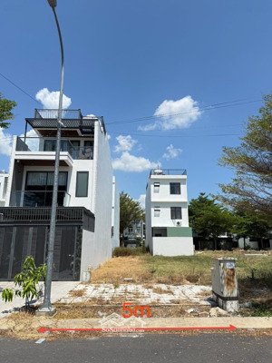 bán nhanh lô đất đường số 35 rộng 27m kđt mỹ gia giá rẻ nhất thị trường 47.5tr/m2 bao tiền ép cọc