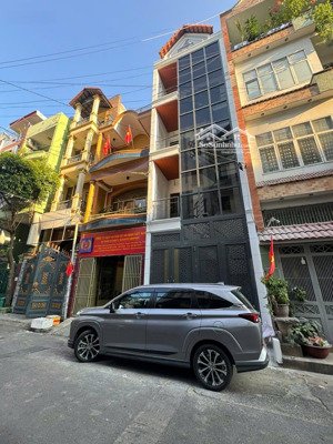 bán nhà hxh cộng hòa. dt: 4x16m. 4 lầu 12 phòng nhà đẹp. 13,9 tỷ