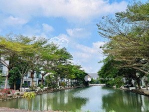 11.2 tỷ căn nhà 90m2 (5x18) view kênh đào đường số phường phú mỹ quận 7