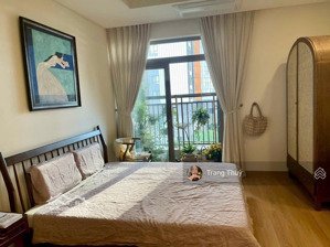 chính chủ bán căn hộ starlake toà 902, full nội thất, bao phí, co lot xe 