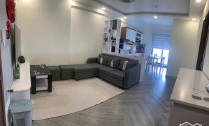 cần cho thuê căn 2pn 60m2 2wc giá 5tr/ nhà đầy đủ nội thất, nhà đang trống vào ở ngay. xem ngay