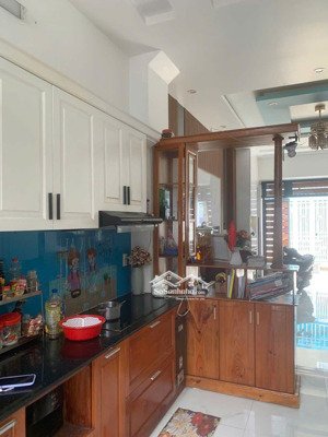 bán nhà hxh gần villa park đường bưng ông thoàn q9 dt 50m nhà 1 trệt 1 lầu 1 tum giá 5,5 tỷ shr