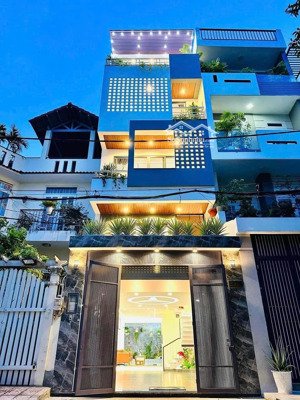 sát lotemart đường nguyễn thị thập, q7 - giá 4,79tỷ/80m2. đường 8m xe hơi. 1 trệt 3 lầu. sổ riêng