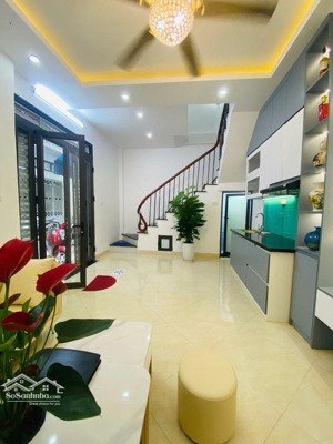 --- bán nhà phân lô - ô tô đỗ cửa - tân mai 5 tầng chỉ nhỉnh 4 tỷ! vị trí: phân lô tân