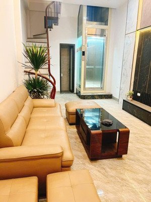 nhà mới mặt ngõ ba gác - 6 tầng kiên cố - thang máy êm ru - nội thất sang xịn - sổ đỏ hoa khôi