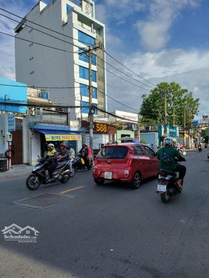 bán nhà 4,5x17m, 6 tầng, mặt tiền đường phạm văn bạch, 15 tỉ 900