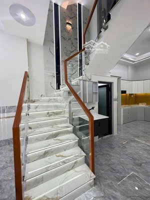 bán nhà 1 trệt 2 lầu đường tân lập 2 - 6,2 tỷ full nội thất