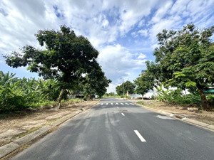 bán nền biệt thự đường số 16, kdc phong phú 4 - gần cụm trường học, đường lớn 20m