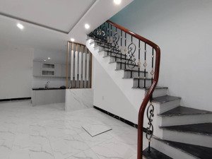 rẻ nhất âu cơ - 50m2 - 3 tầng 3 ngủ - mặt tiền siêu phẩm 5m, ôtô đỗ sát cửa