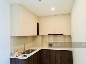cần bán 2pn 2wc 70m2 q7 boulevard full nội thất chỉ 2.7 tỷ đang sẵn hợp đồng thuê 11 triệu/tháng