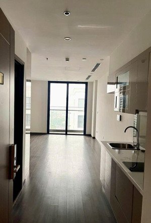 11tr/th căn 2ng2w nội thất cơ bản vào ngay, lh: 