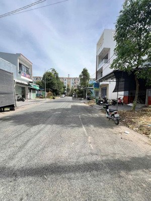 mặt tiền cộng đồng lộc trung xã mỹ lộc, cần giuộc cần ra gấp giá 655 triệu/158m2 full thổ