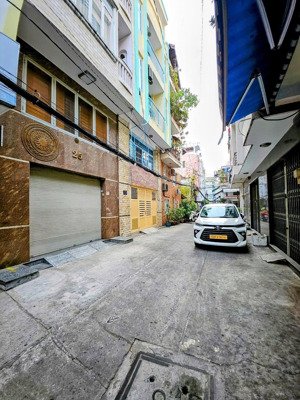 bán nhà mới đẹp 100% xe hơi thông thương ngủ trong nhà