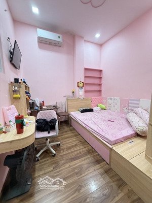 bán nhà đường gò dầu - ôtô ngủ trong nhà (4,5 x 11 x 4 tầng) 6,98 tỷ tl