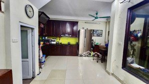 chính chủ cần bán gấp nhà phố quan nhân 60m, 5 tầng, nhà dân xây giá 13 tỷ