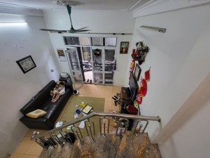 nhà nguyễn văn cừ, 33m2, 6.25 tỷ, nhà 3 tầng, 2 thoáng