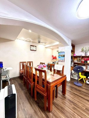 vip khu vực - bán nhà cổ nhuế - cực đỉnh an sinh - tiềm năng tương lai - tiện ích ngập tràn.