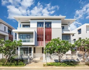 biệt thự song lập phố đông village bán gấp, giá cực tốt. lh 