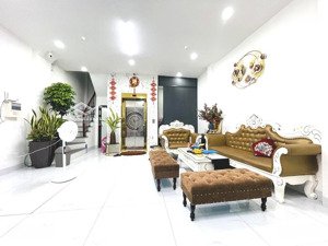 siêu phẩm thang máy - nội thất xịn mịn - ngõ thoáng - 40m - 5 tầng - giá chỉ 7.8 tỷ !!