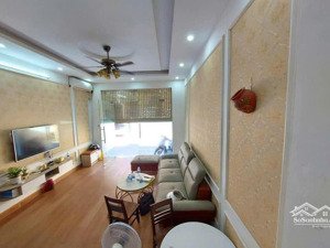 bán nhà mặt ngõ kim giang 35m2, 5 tầng, ngõ thông, cách phố 20m. giá 6.85 tỷ