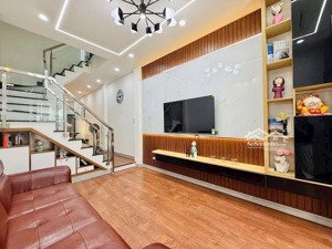 siêu phẩm 4pn giá 3,58 tỷ đường phạm văn hai p5, tân bình. cách quận 3 chỉ 5p và cách phú nhuận 1km