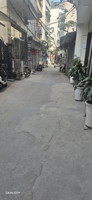 bán 62 m2 đất phú mỹ . gần lê đức thọ . mt. 5,2 m . ngõ 3 m . vị trí xây căn hộ cho thuê đỉnh sdcc