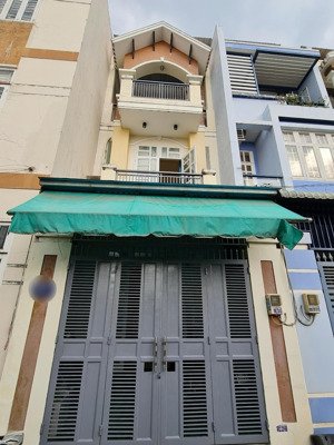 cho thuê nhà đường số 8, hiệp bình phước, thủ đức, 4pn, hẻm xe tải, khu dân cư hồng long