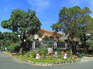 bán biệt thự mỹ tú 2 góc 2 mặt tiền, tôn dật tiên, tân phong, quận 7, 215 tỷ, 475m2, đẹp