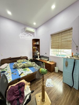 bán nhà đường tân quý, hxh 4 tầng 4pn sát aeon mail tân phú.