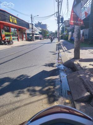 Giảm 1 tỷ. Căn Nhà Mặt Tiền kinh doanh đường Gò Dưa gần ngã tư Bình Phước Thủ Đức, sổ hồng 121m
