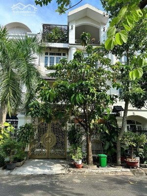 bán nhà mặt tiền kdc sông giồng, an phú, quận 2. dt 8x18, 4tầng, hđt 55tr/th. giá 28 tỷ