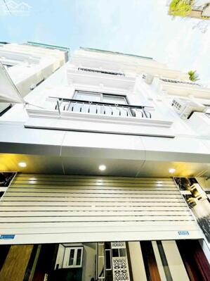 Bán nhà phân lô Lý Nam Đế, Hoàn Kiếm, thang máy, kinh doanh, 90mx5t, 32 tỷ, 0985696268