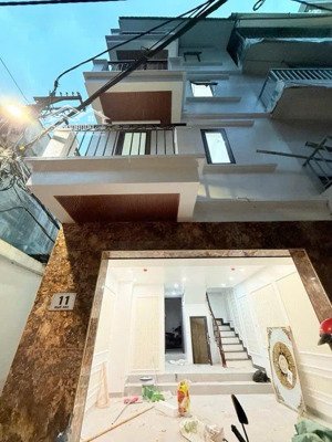 thuy khuê tây hồ dt 45m 6 tầng mt 4,5m giá 12,5 tỷ