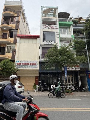 chính chủ cho thuê nhà mặt tiền 263 võ văn tần, p5, q3, 4x22m, trệt lửng 3 lầu st, 